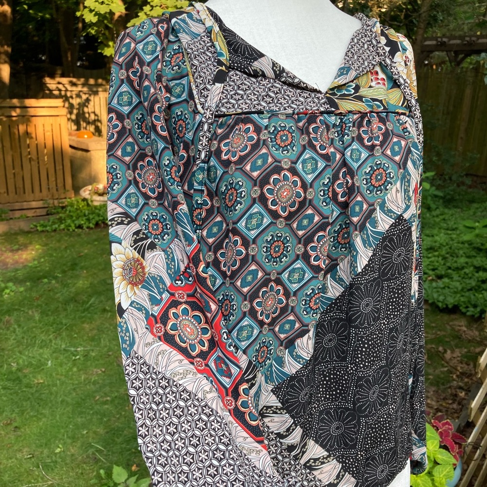 Silky Patterned and Polished “Kimono” Blouse